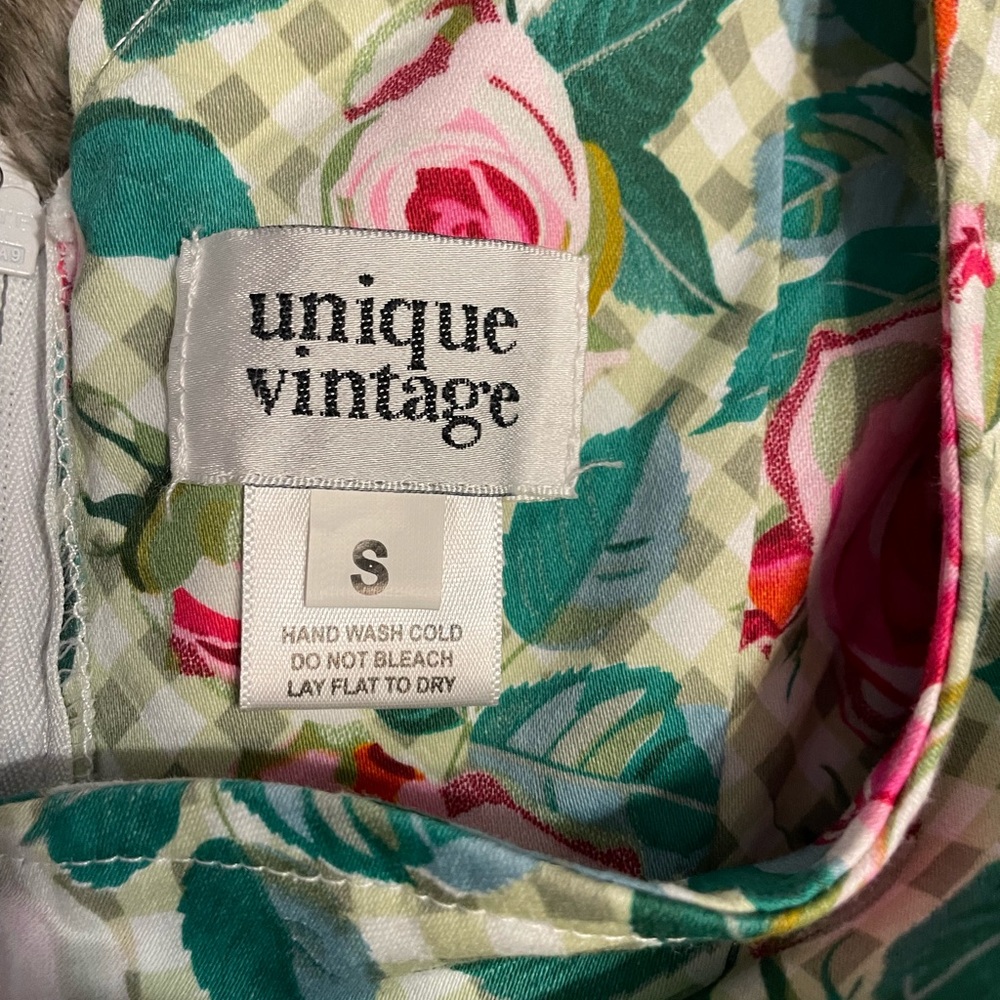 Beautiful Unique Vintage floral dress FINAL PRICE - Picture 3 of 3
